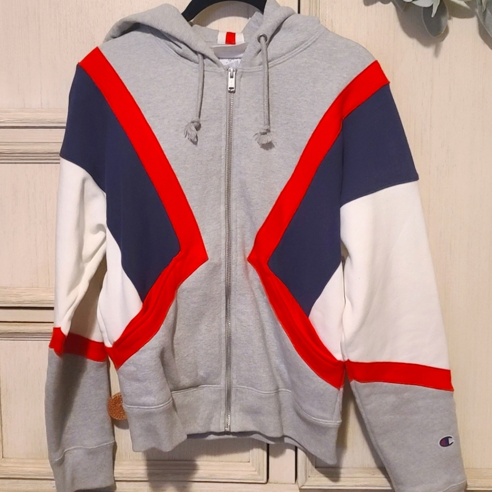 Champion zip up hoodie!